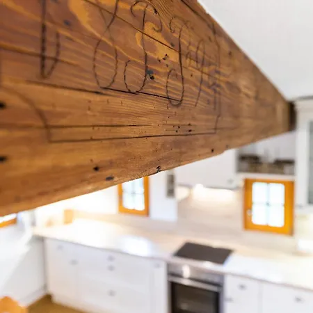 Mit Sauna! Neu Renoviertes 