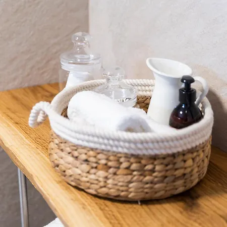 Mit Sauna! Neu Renoviertes 