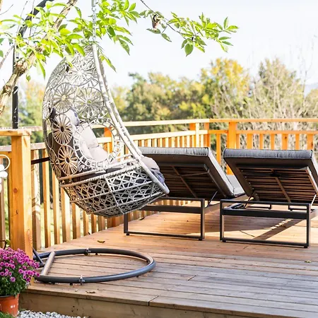 Mit Sauna! Neu Renoviertes 