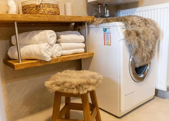 Ferienhaus Mit Sauna! Neu Renoviertes Liebler Heimathaus Mit Sauna Aus Zirben-altholz, Einer Styrian Whisky Relaxing Lounge Sowie Großer Panoramaterrasse! Bischofegg